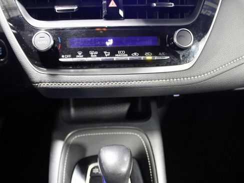 Used 2024 Toyota Corolla SE image 29