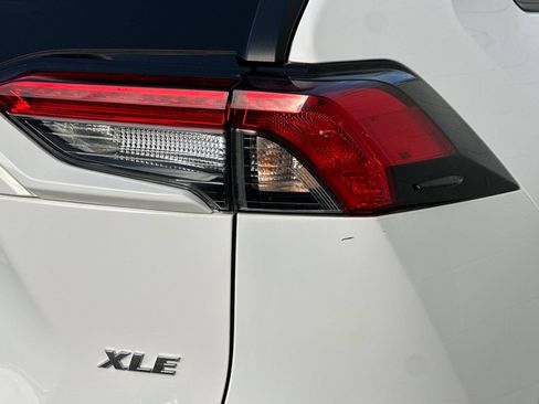 Used 2025 Toyota RAV4 XLE w/ Convenience Package FWD image 37