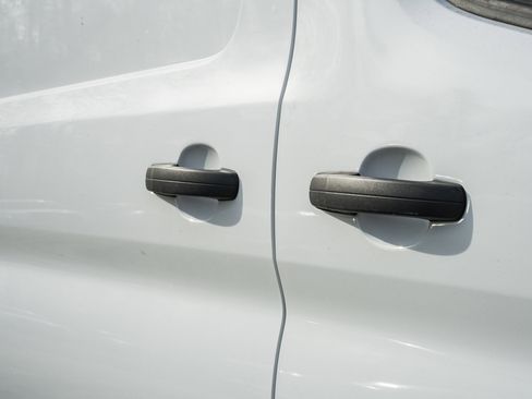 New 2026 Ford Transit 250 148 Medium Roof w/ Load Area Protection Package image 14