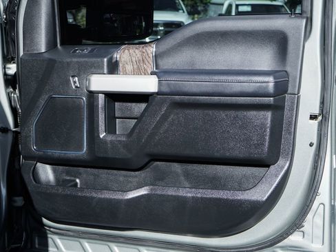 Used 2019 Ford F350 Lariat w/ Lariat Ultimate Package image 45