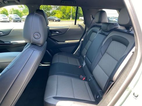 Certified 2026 Chevrolet Equinox LT w/ Convenience Package II AWD/4WD image 17