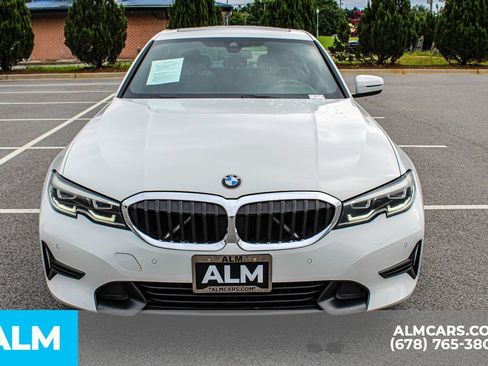 Used 2020 BMW 330i Sedan w/ Convenience Package RWD image 9