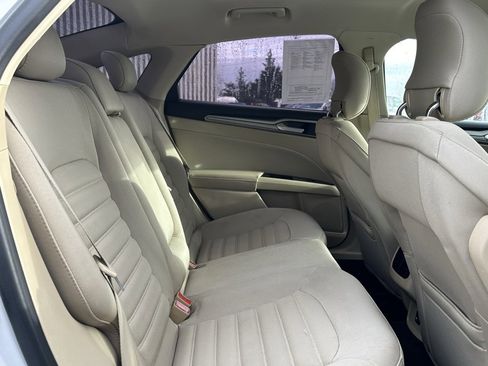 Used 2014 Ford Fusion SE image 15