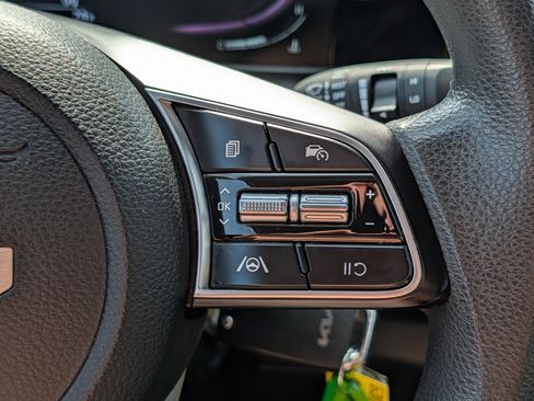 Certified 2024 Kia Seltos LX AWD/4WD image 30