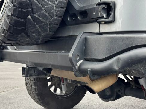 Used 2017 Jeep Wrangler Unlimited Sahara image 36