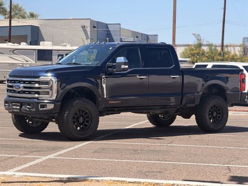 Used 2023 Ford F350 Platinum w/ Tremor Off-Road Package AWD/4WD image 7