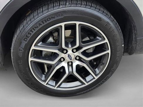 Used 2018 Ford Explorer Sport image 23