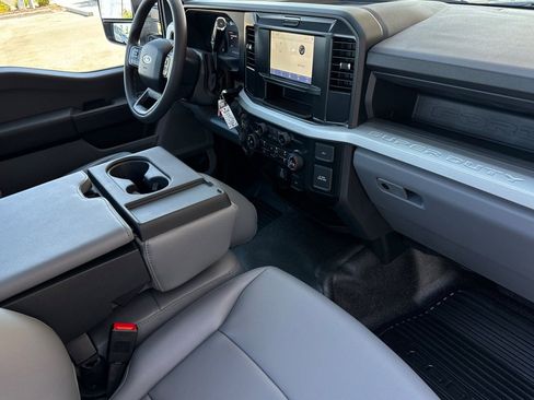 New 2025 Ford F350 XL w/ XL Chrome Package image 15