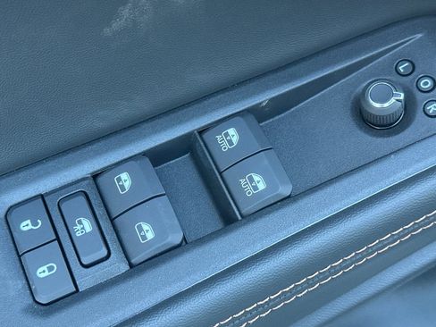 New 2026 Jeep Cherokee Laredo image 13