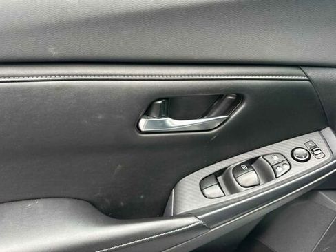 Used 2021 Nissan Sentra SV image 10