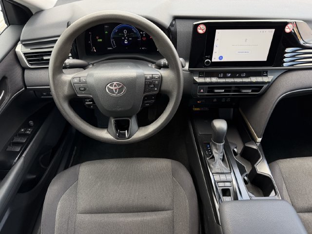 Used 2025 Toyota Camry LE FWD image 12