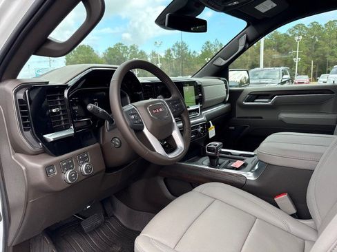 New 2026 GMC Sierra 1500 SLT image 20