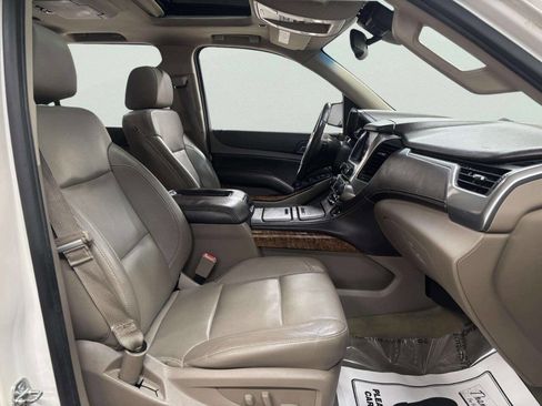 Used 2015 Chevrolet Suburban LTZ image 25