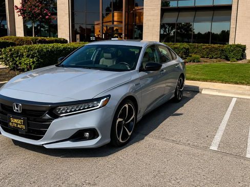 Used 2022 Honda Accord Sport image 6