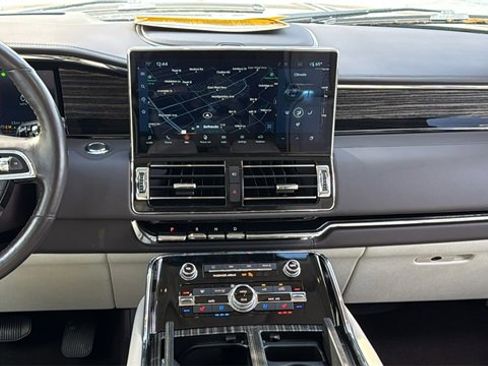 Used 2023 Lincoln Navigator Black Label image 26