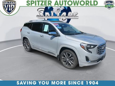Used 2020 GMC Terrain Denali w/ Denali Premium Package AWD/4WD image 2