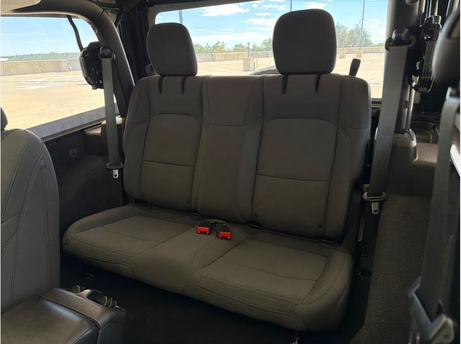 Used 2021 Jeep Wrangler Sport AWD/4WD image 17