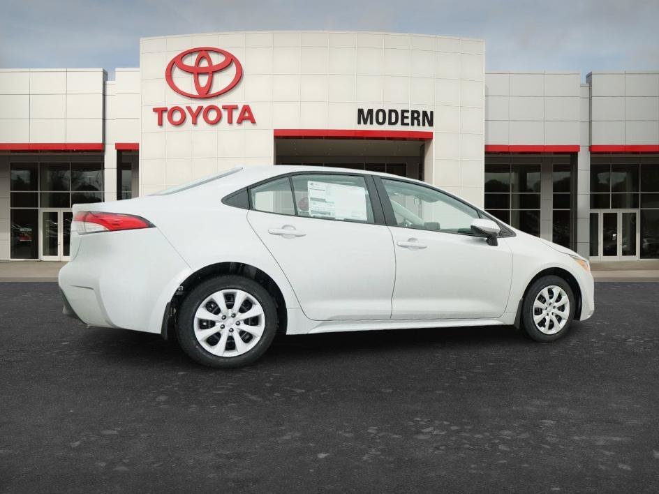 New 2027 Toyota Corolla LE FWD image 15