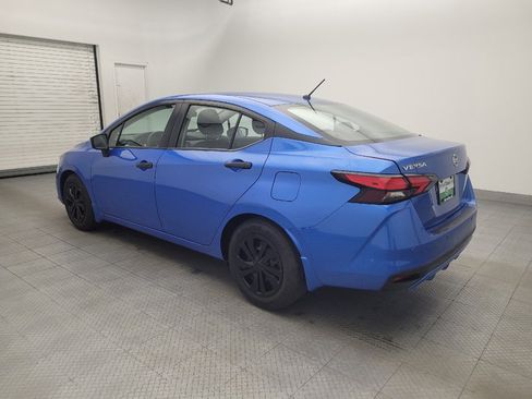 Used 2020 Nissan Versa S FWD image 3