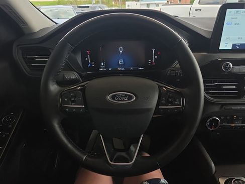 Used 2024 Ford Escape Active AWD/4WD image 16