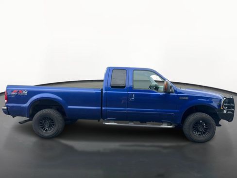 Used 2003 Ford F250 XLT AWD/4WD image 2