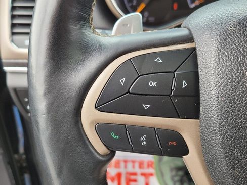 Used 2017 Jeep Grand Cherokee Limited w/ Luxury Group II image 25
