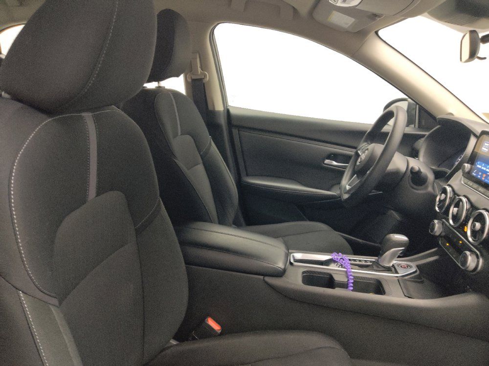Used 2025 Nissan Sentra SV FWD image 21