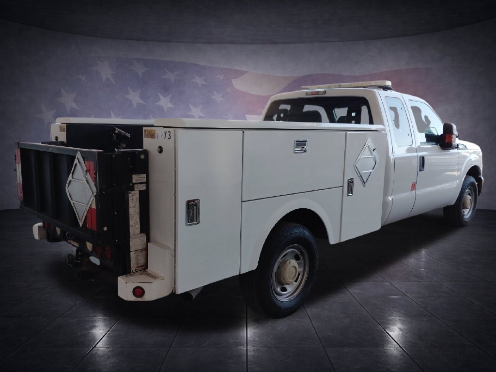 Used 2016 Ford F250 XL w/ Power Equipment Group RWD image 3