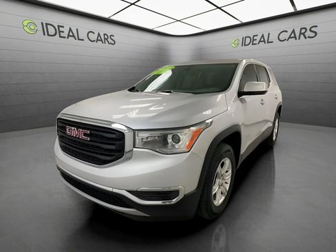 Used 2017 GMC Acadia SLE w/ LPO, Cargo Package FWD image 1