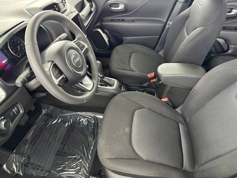 Used 2023 Jeep Renegade Latitude AWD/4WD image 22