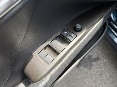 Used 2021 Toyota Camry LE FWD image 17