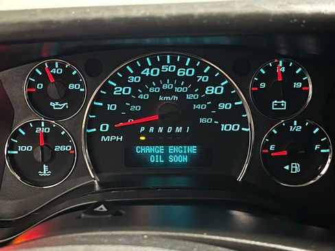 Used 2014 Chevrolet Express 2500 w/ Cold Climate Package RWD image 19