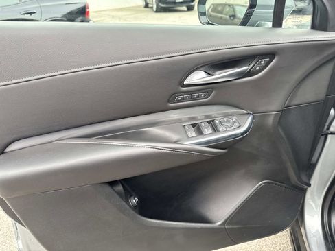 Used 2024 Cadillac XT4 Premium Luxury image 13