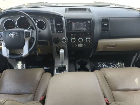Used 2017 Toyota Sequoia Limited w/ Safety & Convenience Package RWD image 16