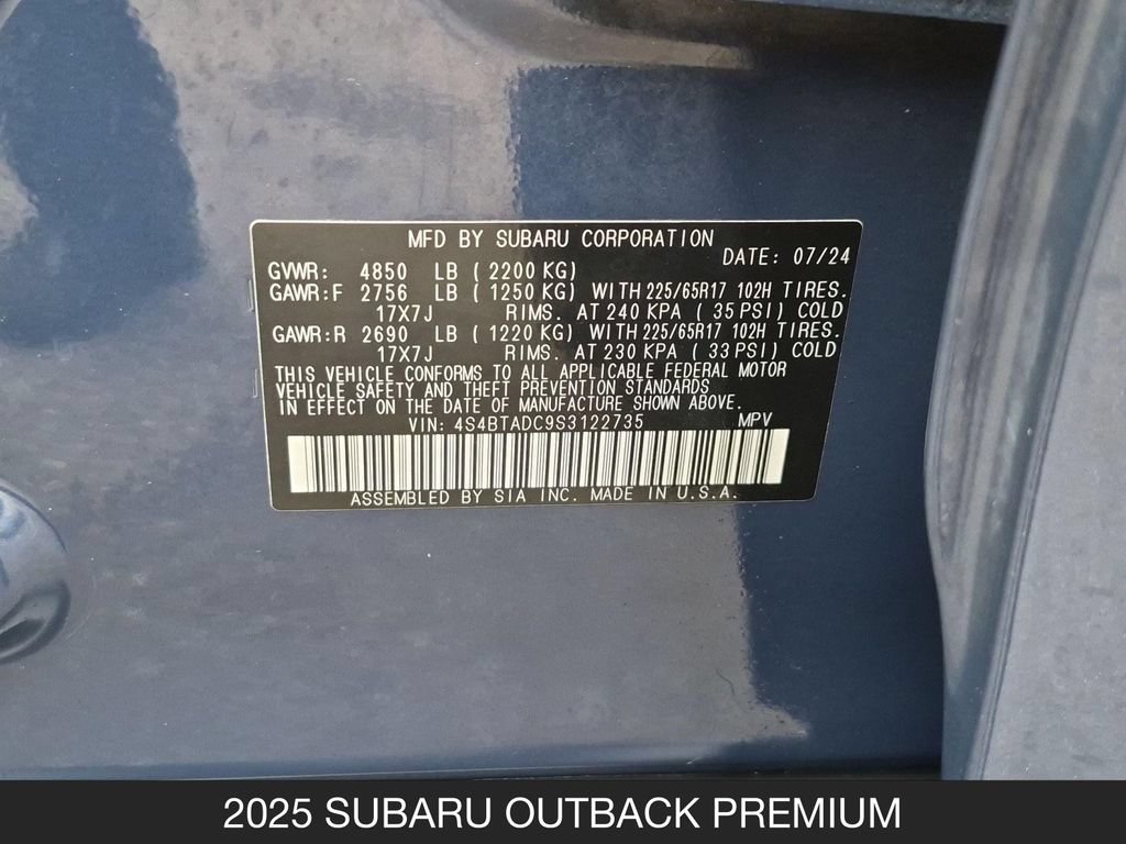 Used 2025 Subaru Outback Premium AWD/4WD image 25