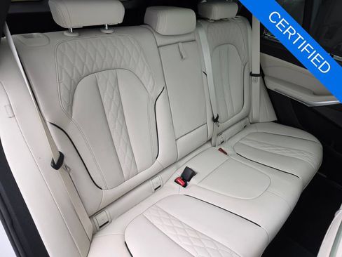 Used 2024 BMW X5 xDrive40i w/ Executive Package AWD/4WD image 26