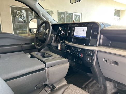 Used 2024 Ford F350 XL image 21