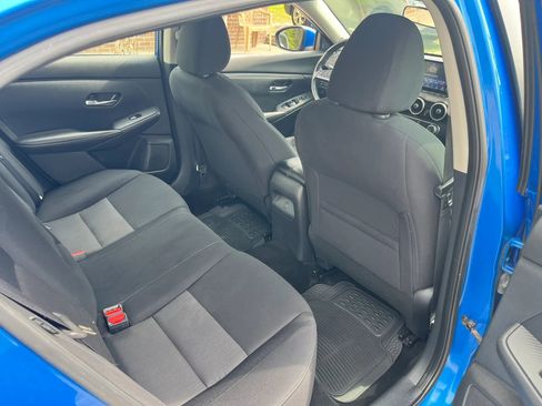 Used 2022 Nissan Sentra SV FWD image 23