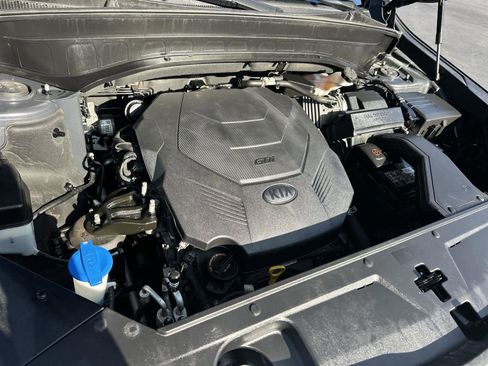 Used 2020 Kia Telluride S w/ S 8 Passenger Seating Package image 9