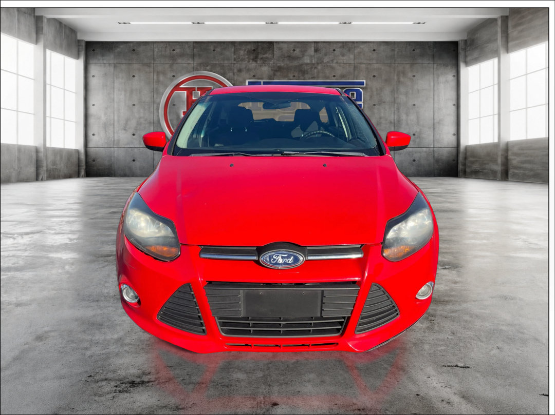 Used 2012 Ford Focus SE FWD image 2