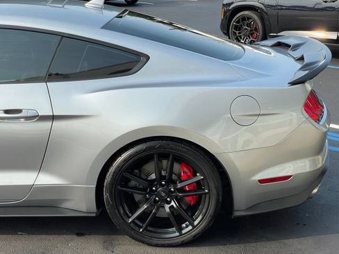 Used 2020 Ford Mustang Shelby GT500 w/ Technology Package RWD image 16