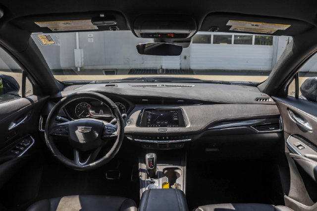 Used 2019 Cadillac XT4 Sport AWD/4WD image 25