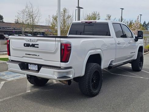 Used 2024 GMC Sierra 3500 Denali Ultimate AWD/4WD image 5
