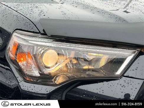 Used 2018 Toyota 4Runner TRD Off-Road Premium image 13