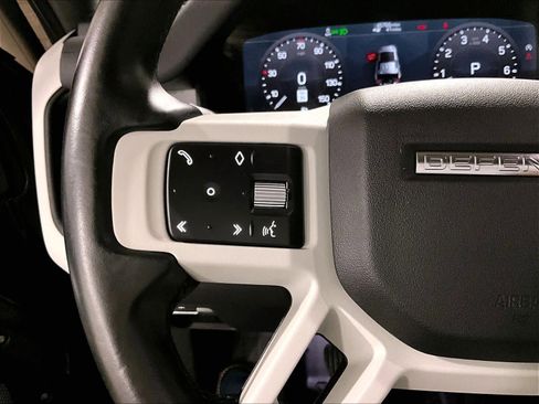 Used 2022 Land Rover Defender 110 SE image 23