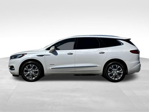 Used 2021 Buick Enclave Avenir w/ Avenir Technology Package FWD image 2