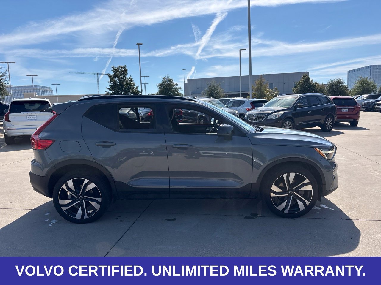 Certified 2023 Volvo XC40 B5 Plus w/ Protection Package Premier AWD/4WD image 6