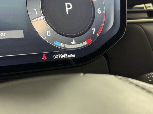 Used 2024 Land Rover Range Rover Long Wheelbase SE image 21