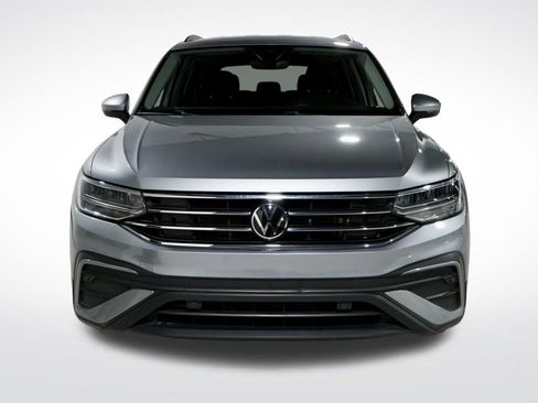 Used 2024 Volkswagen Tiguan S image 10