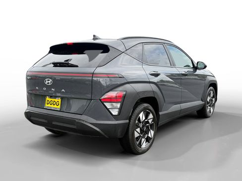 Used 2024 Hyundai Kona SEL image 5